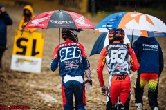 Bielstein , 040721 , ADAC MX Masters

Im Bild: Jeremy Delince ( Belgien / Honda / KMP-Honda-Racing ) und Nathan Renkens ( Belgien / KTM / GripMesser.com Racing Team ) beim ADAC MX Masters

Foto: Steve Bauerschmidt