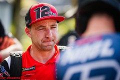 Mölln , 130523 , ADAC MX Masters

Im Bild: Mechaniker von Maximilian Nagl ( Deutschland / Honda / KMP Honda Racing powered by Krettek ) beim ADAC MX Masters

Foto: Steve Bauerschmidt