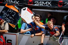 ADAC MX Masters 2022 , ADAC MX Masters Bielstein

Vater von Leon Rudolph ( Deutschland / GasGas / KMP Honda Racing / ADAC Hessen-Thüringen e.V. ) beim ADAC MX Junior Cup 125 in Helferbox