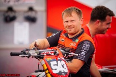 Bielstein , 020722 , ADAC MX Masters

Im Bild: Mechaniker von KMP Honda Racing beim ADAC MX Youngster Cup

Foto: Steve Bauerschmidt